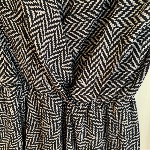 M Boutique Romper Black/White - Small - Picture 3 of 8